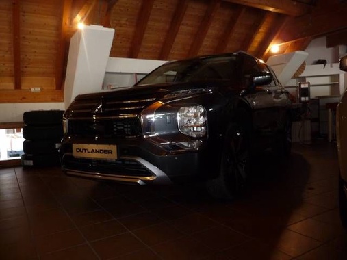 Mitsubishi Outlander 2026