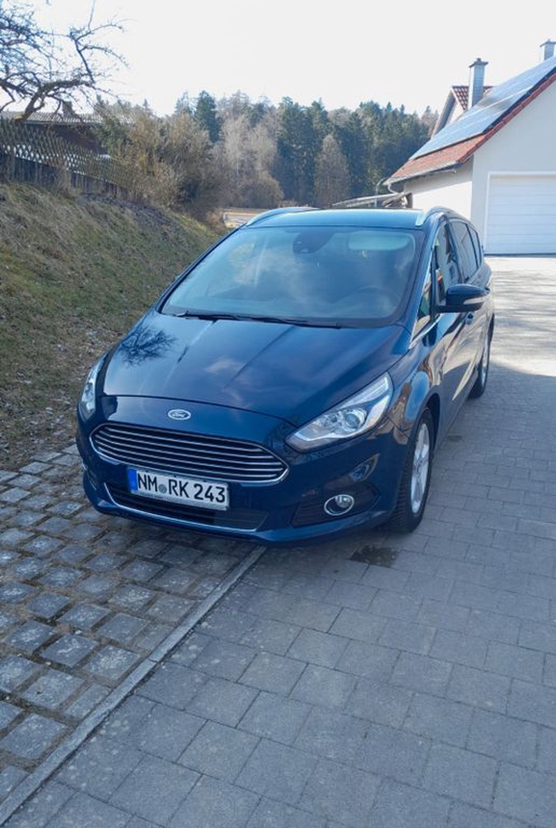 Ford S-Max