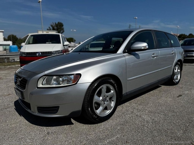 Volvo V50