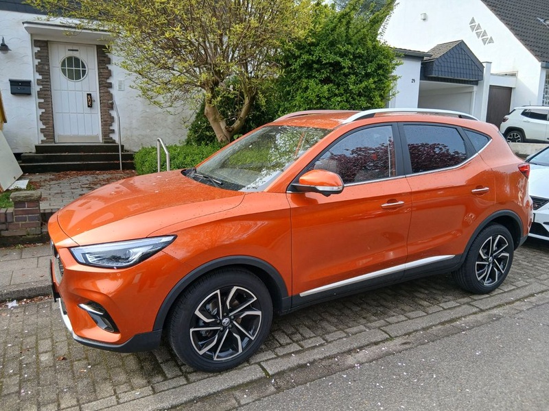 MG ZS