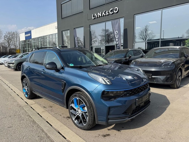 Lynk & Co 01