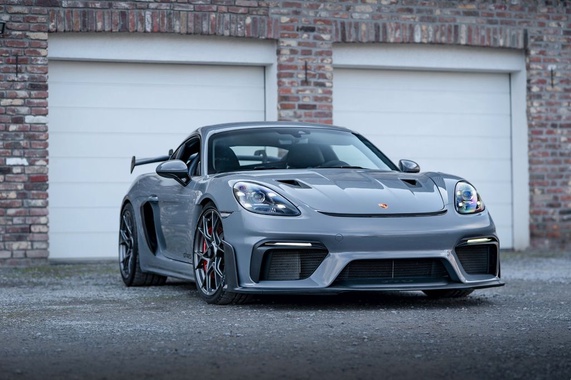Porsche Cayman 2022