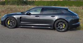 Porsche Panamera 2021