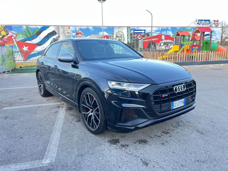 Audi Q8