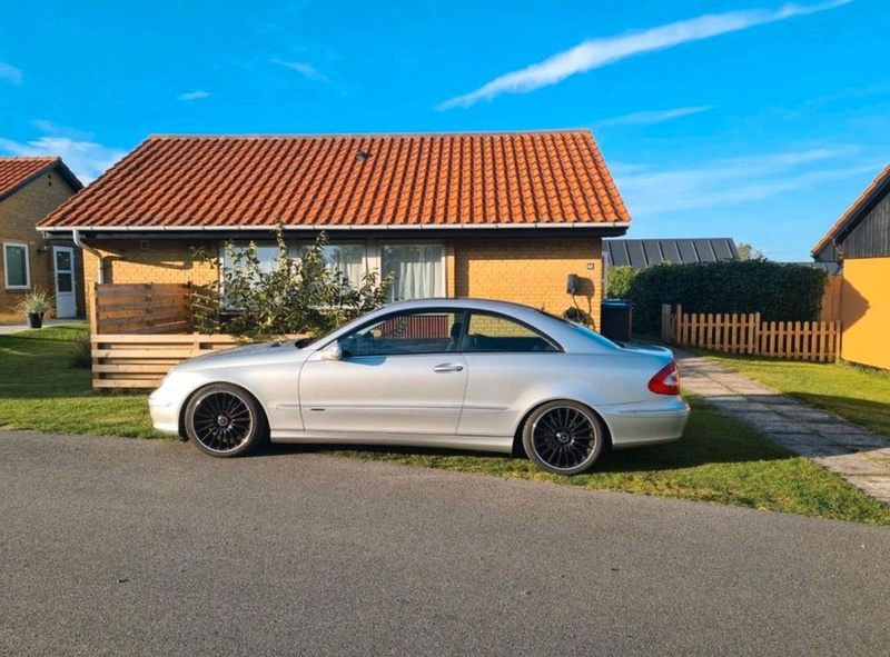 Mercedes-Benz CLK-Class
