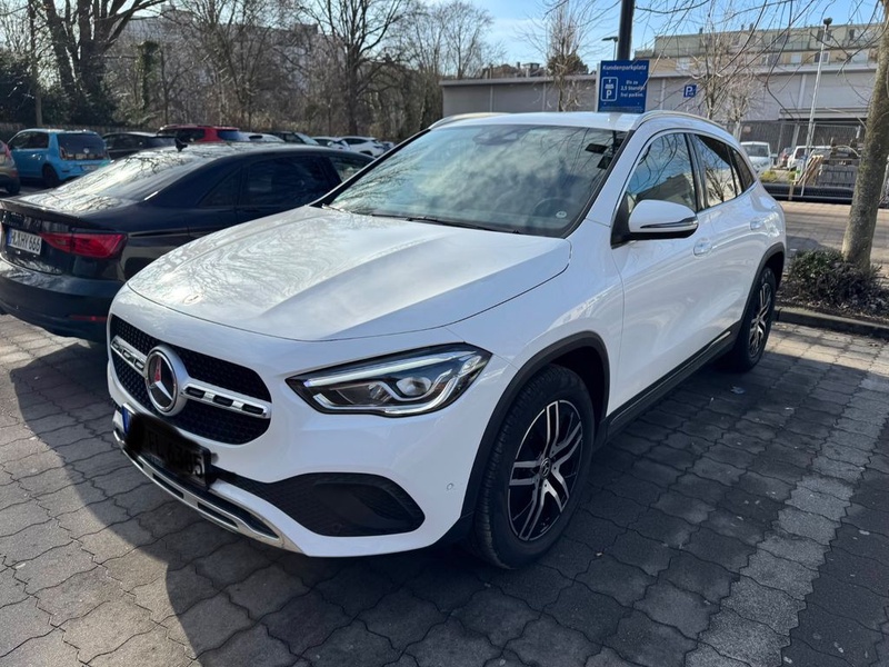 Mercedes-Benz GLA-Class
