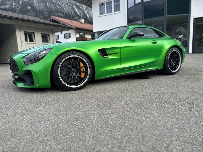 Mercedes-Benz AMG GT