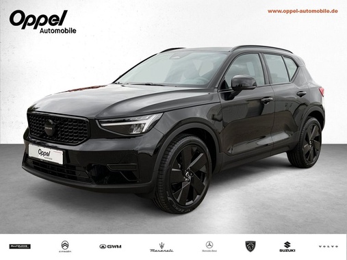 Volvo XC40 2025