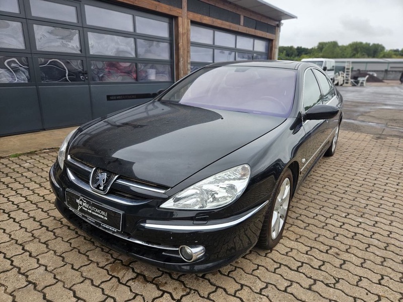 Peugeot 607