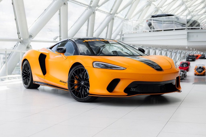 McLaren GT