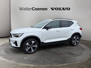Volvo XC40 2025