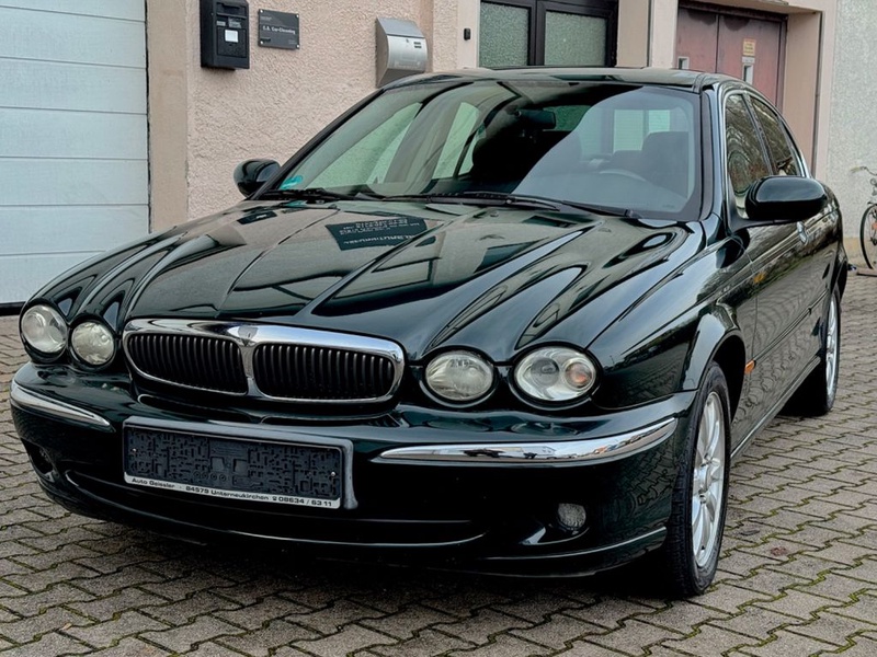 Jaguar X-TYPE