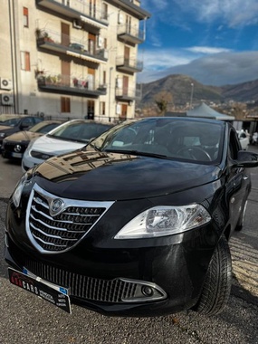 Lancia Ypsilon 2012