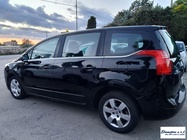 Peugeot 5008 2012