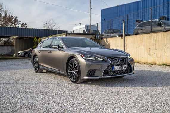 Lexus LS 2021