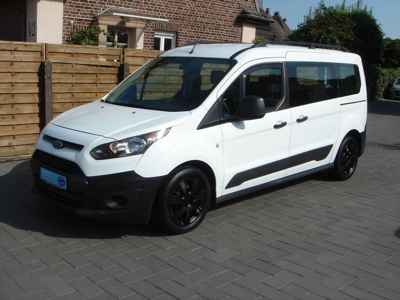 Ford Grand Tourneo