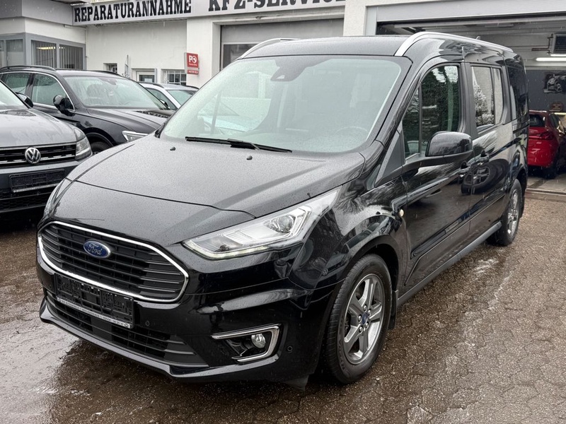 Ford Grand Tourneo