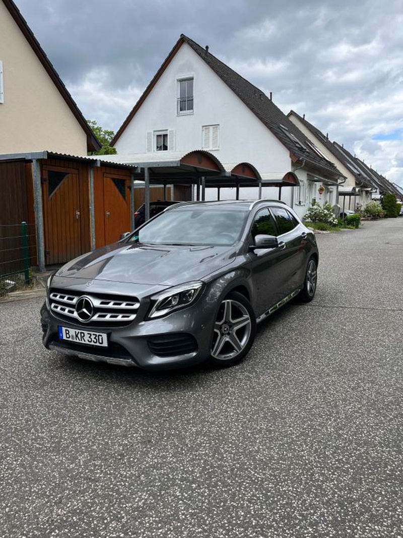Mercedes-Benz GLA-Class
