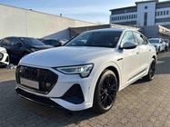Audi e-tron 2022