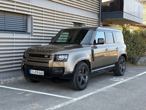 Land Rover Defender 2023