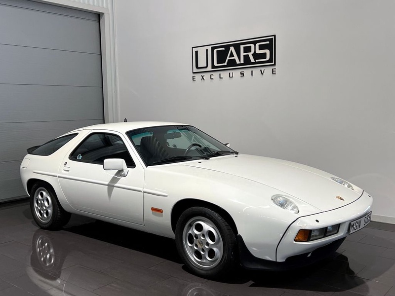 Porsche 928