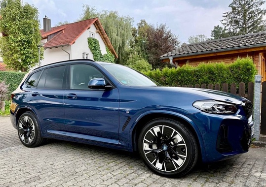 BMW iX3 2022