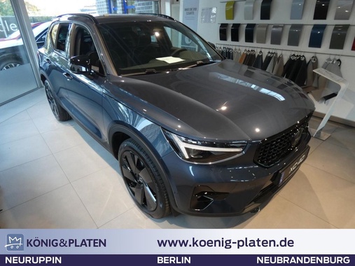 Volvo XC40 2025