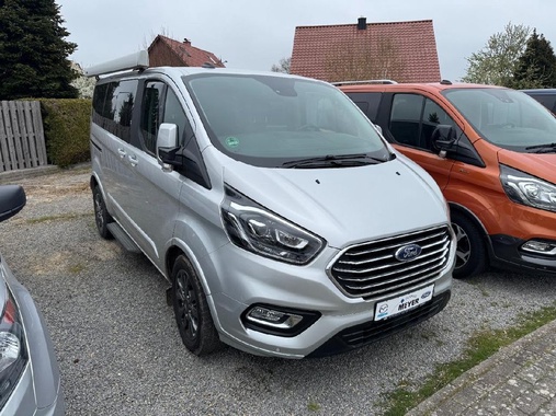 Ford Tourneo Custom 2023