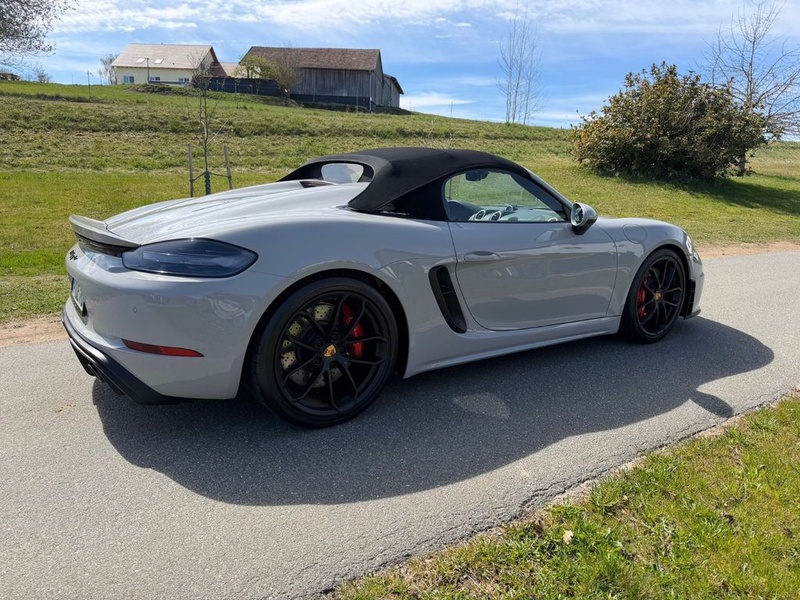 Porsche Cayman