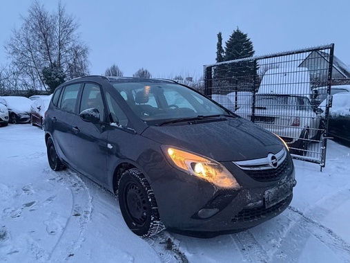 Opel Zafira 2014