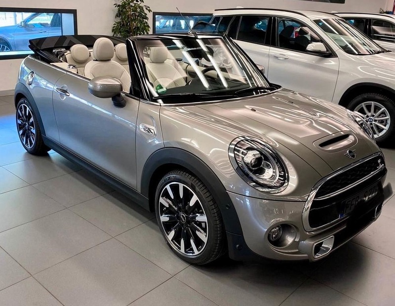 MINI Cabrio