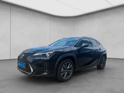 Lexus UX 2024