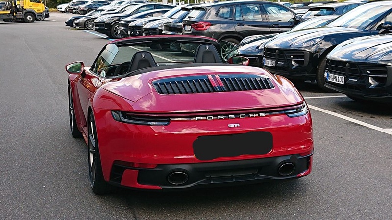 Porsche 992