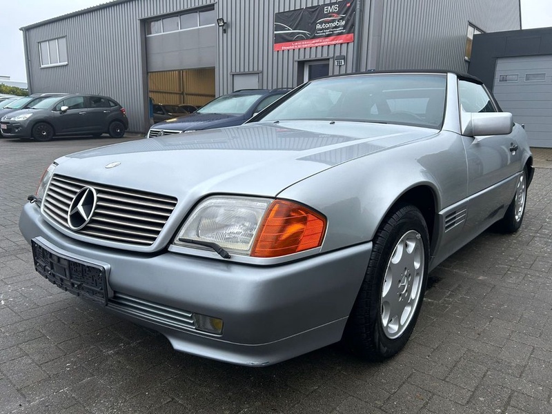 Mercedes-Benz SL-Class