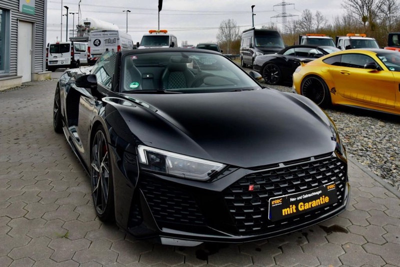 Audi R8
