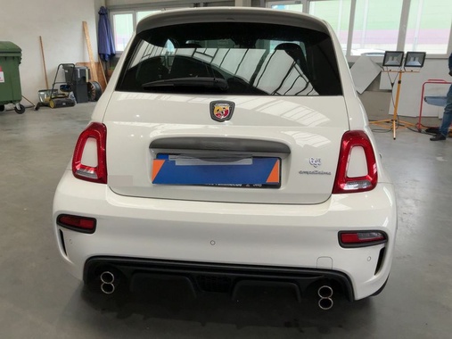 Abarth 695 2023