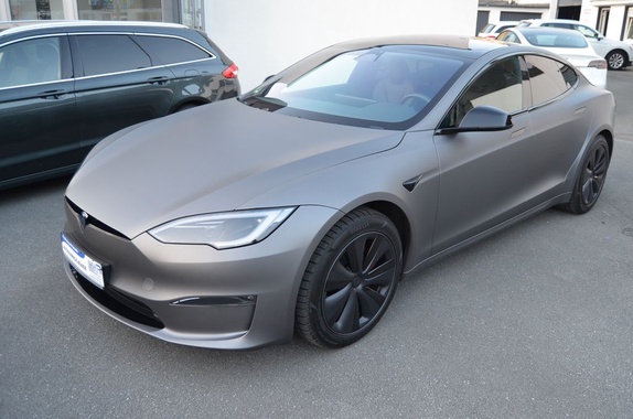 Tesla Model S 2023