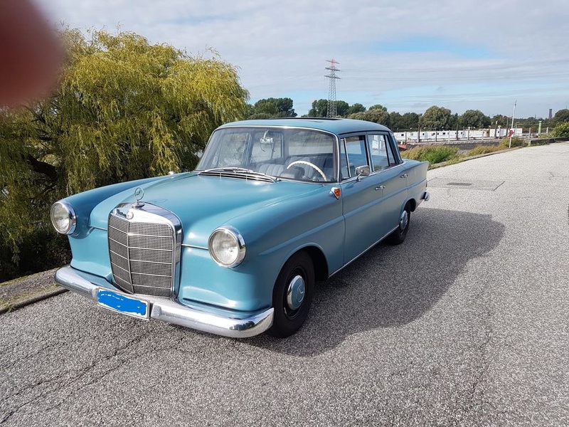 Mercedes-Benz 200