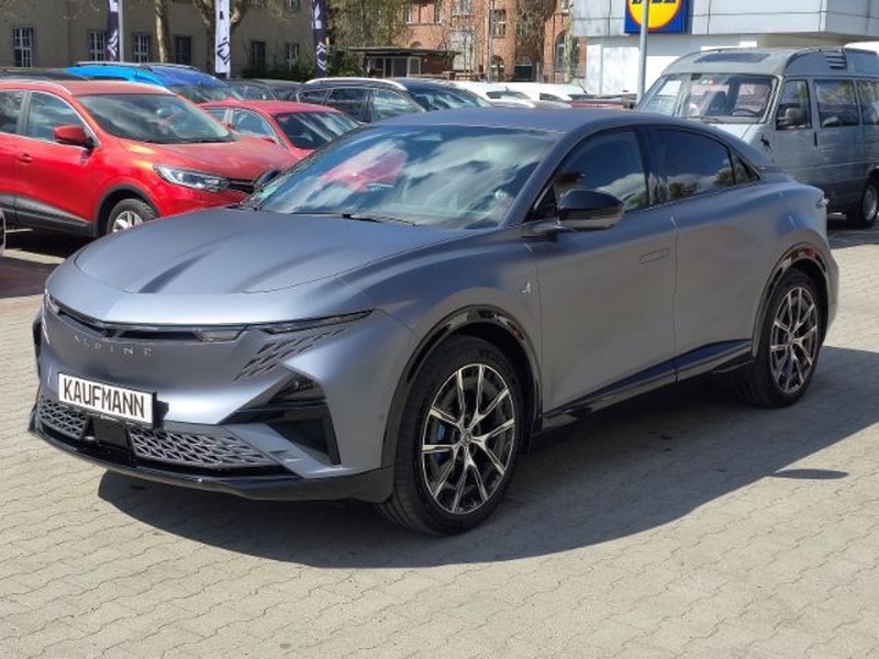 Alpine A390