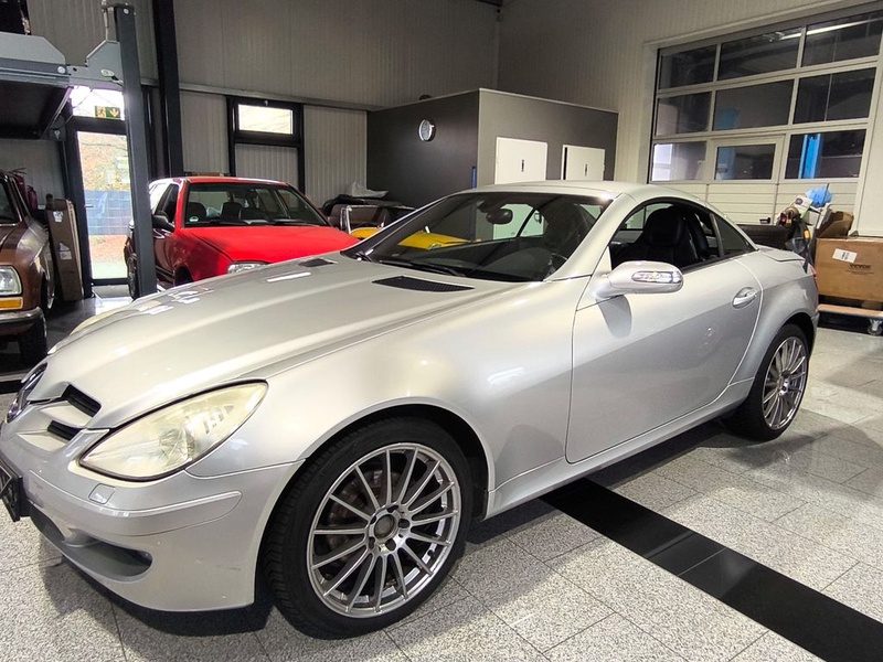 Mercedes-Benz SLK-Class
