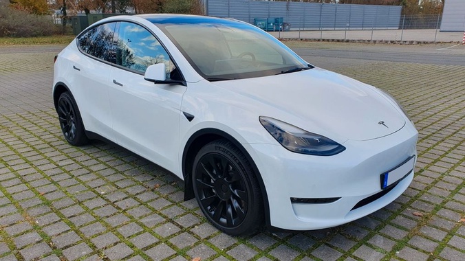 Tesla Model Y 2022