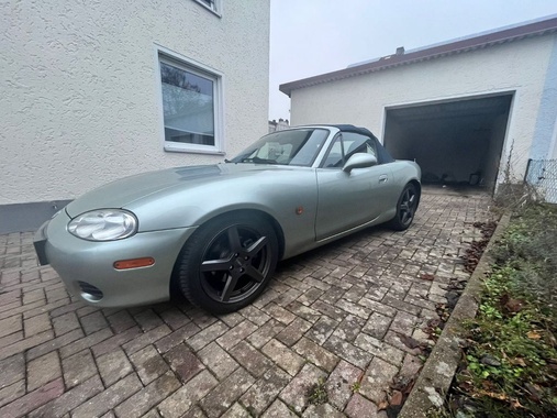 Mazda MX-5 2003