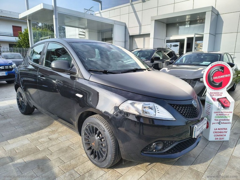 Lancia Ypsilon