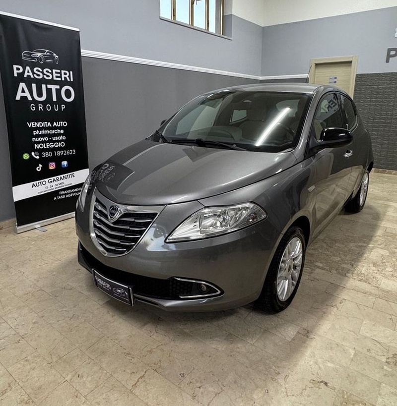 Lancia Ypsilon