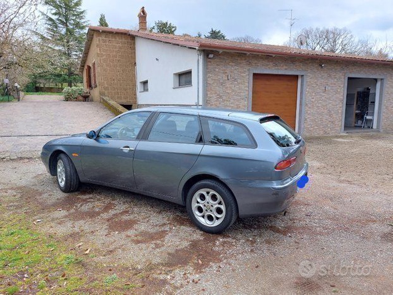 Alfa Romeo 156