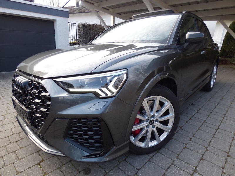 Audi RSQ3