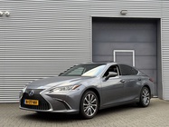 Lexus ES 2021