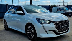 Peugeot 208 2021