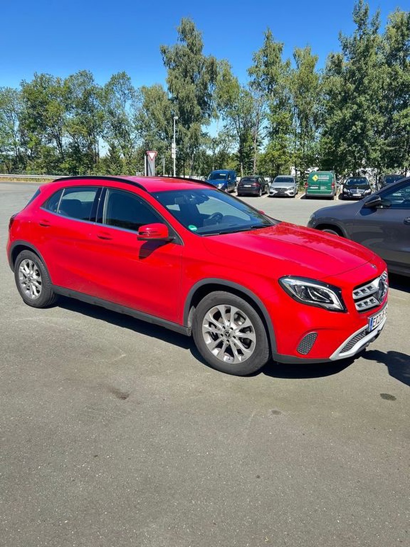 Mercedes-Benz GLA-Class