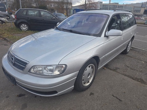 Opel Omega 2002